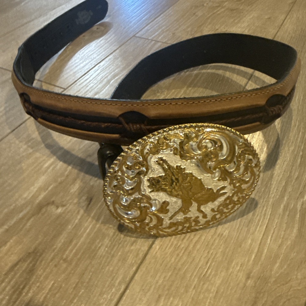 Rodeo Cowboy Bull Rider Crumrine Belt Buckle W/Justin's‎ Barbwire Belt 36